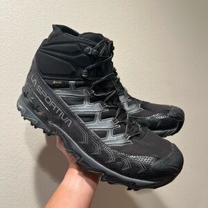 La Sportiva Ultra Raptor II Mid Wide GTX Gore-Tex
Size: Men's / US 14 1/2